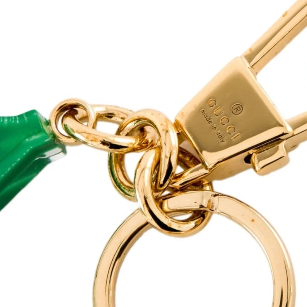 ⭐️🐝 GUCCI Star Bag Charm Keychain with Gold Bee | Green Plexiglass Gold Hardware - Picture 6 of 17